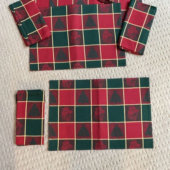 Vintage Christmas Table Linens (4) placemats & napkins red green plaid festive - Picture 2 of 6